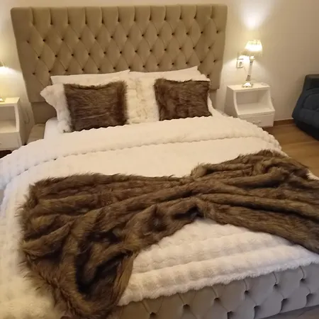 Meteora Grande Luxury & *