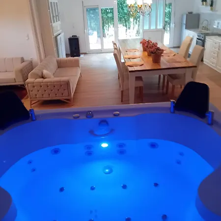 Meteora Grande Luxury &